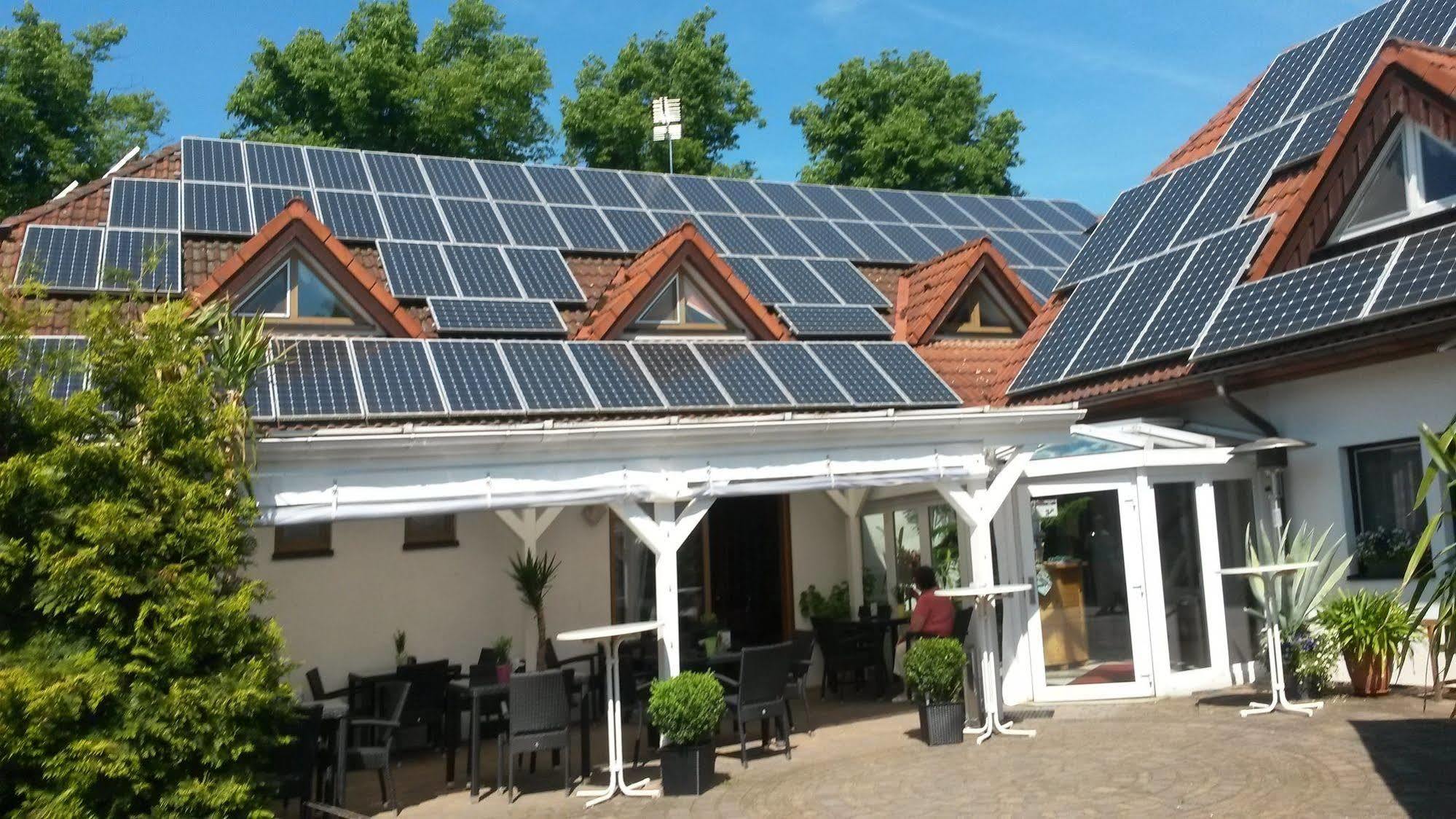 Landhotel Zum Baggernpuhl Wachow Exterior foto
